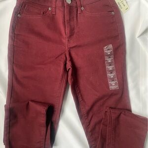 Aeropostale NWT high waisted jeggings size 2R maroon